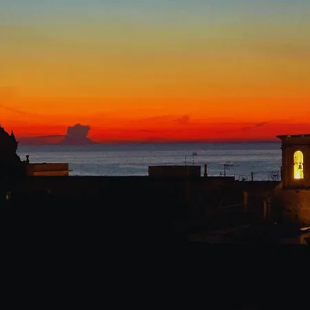 Palazzo Dolce - Sea View Terrace Holiday home *